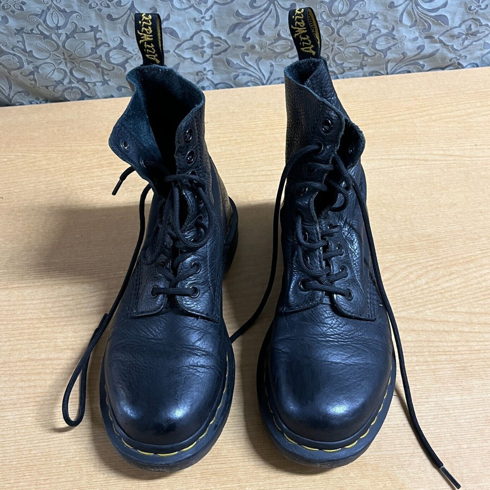 Dr Martens Womens 8 Eye Combat Boots 13512 Soft Black Leather Size US 7 EU 38